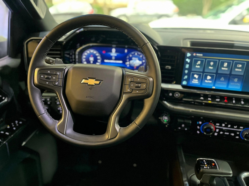 Foto do veículo CHEVROLET SILVERADO 5.3 V8 GASOLINA 1500 HIGH COUNTRY 4X4 AUTOMÁTICO 2026 0 KM 479.800,00