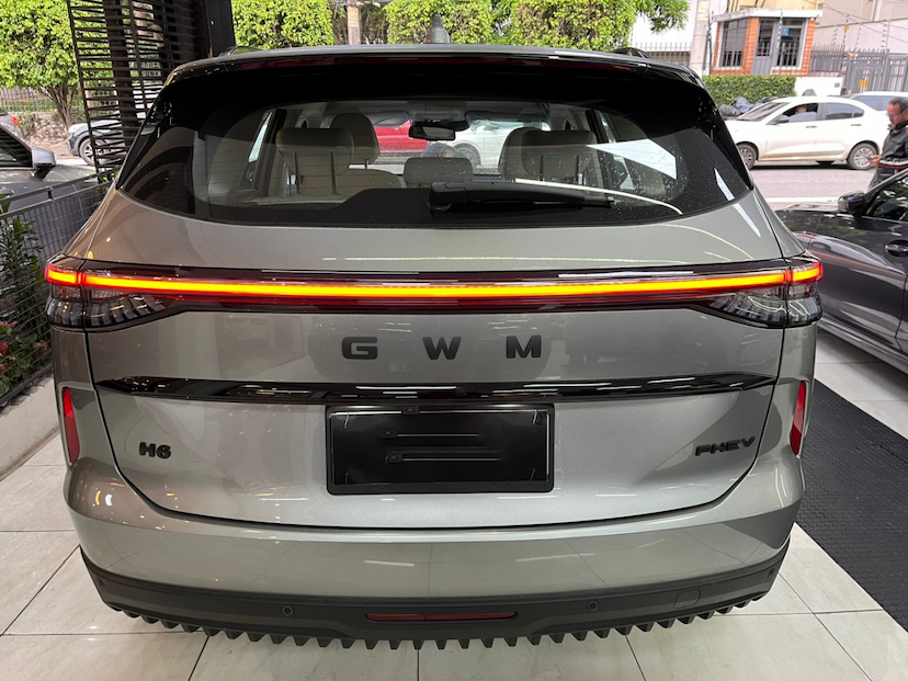 Foto do veículo GWM HAVAL H6 1.5 FLEX PHEV35 AWD E-TRACTION 2027 0 KM 276.300,00