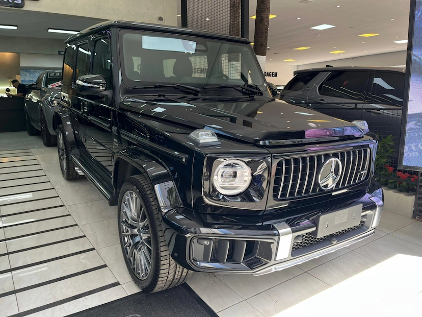 Foto do veículo MERCEDES-BENZ G 63 AMG 4.0 V8 BITURBO MHEV 4MATIC SPEEDSHIFT 2025 0 KM 2.590.000,00