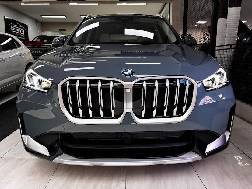Foto do veículo BMW X1 2.0 16V TURBO GASOLINA SDRIVE20I X-LINE STEPTRONIC 2026 0 KM 349.890,00
