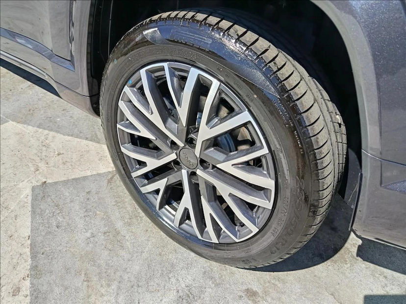 Foto do veículo JEEP COMMANDER 1.3 T270 TURBO FLEX OVERLAND AT6 2026 0 KM 249.500,00