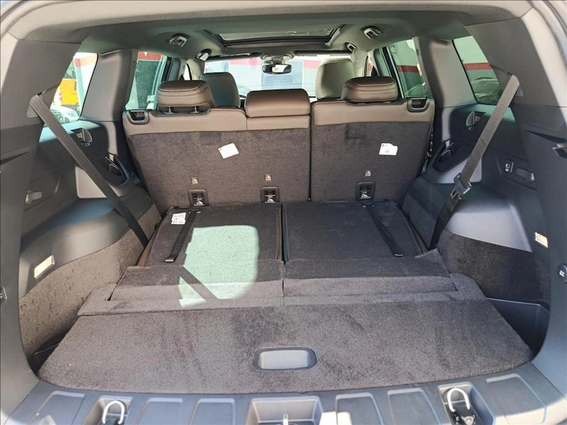Foto do veículo JEEP COMMANDER 1.3 T270 TURBO FLEX OVERLAND AT6 2026 0 KM 249.500,00
