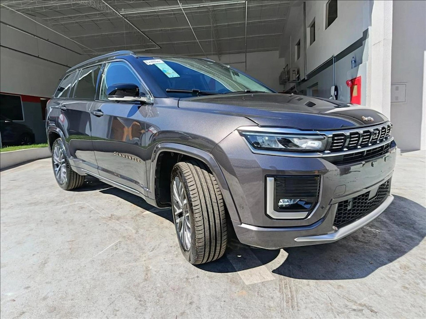 Foto do veículo JEEP COMMANDER 1.3 T270 TURBO FLEX OVERLAND AT6 2026 0 KM 249.500,00
