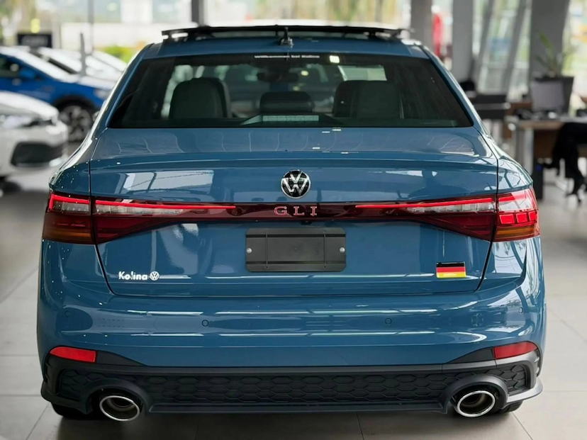 Foto do veículo VOLKSWAGEN JETTA 2.0 350 TSI GASOLINA GLI DSG 2026 0 KM 251.777,00