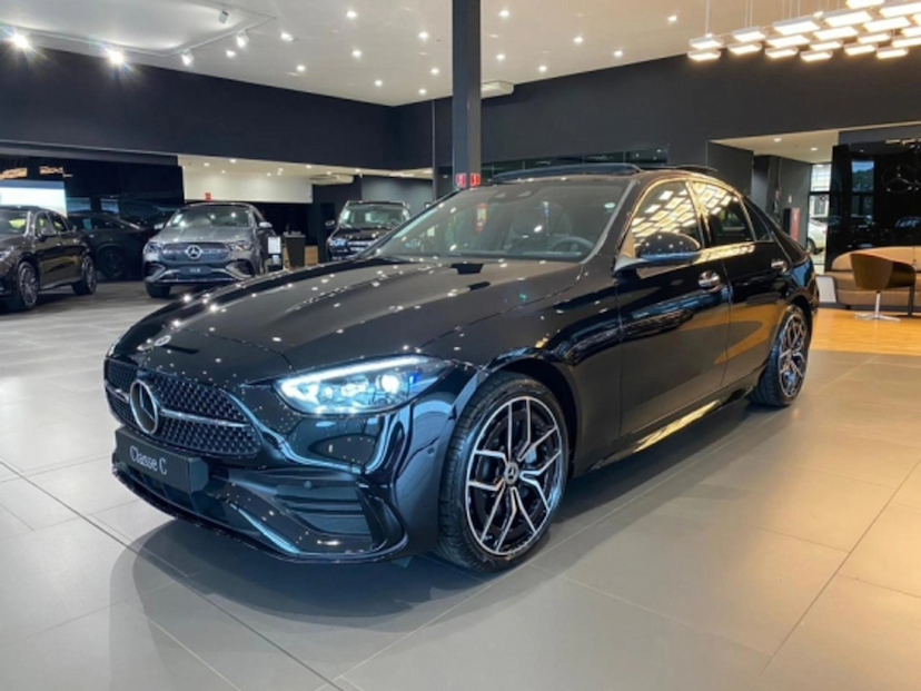 Foto do veículo MERCEDES-BENZ C 300 2.0 EQ BOOST HÍBRIDO AMG LINE 9G-TRONIC 2026 0 KM 449.800,00