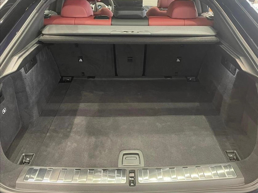 Foto do veículo BMW X6 3.0 TWINPOWER GASOLINA XDRIVE40I M SPORT AUTOMÁTICO 2026 0 KM 839.900,00