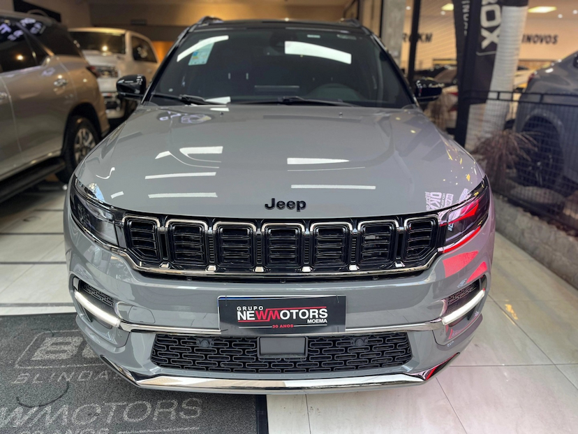 Foto do veículo JEEP COMMANDER 2.0 HURRICANE 4 TURBO GASOLINA BLACKHAWK AT9 2026 0 KM 290.777,00