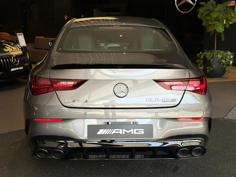 Foto do veículo MERCEDES-BENZ CLA 45 AMG 2.0 CGI GASOLINA S 4MATIC SPEEDSHIFT 2026 0 KM 628.900,00
