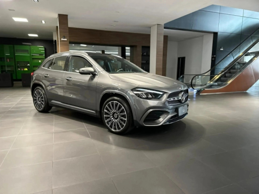 Foto do veículo MERCEDES-BENZ GLA 200 1.3 MHEV AMG LINE 7G-DCT 2026 0 KM 361.777,00