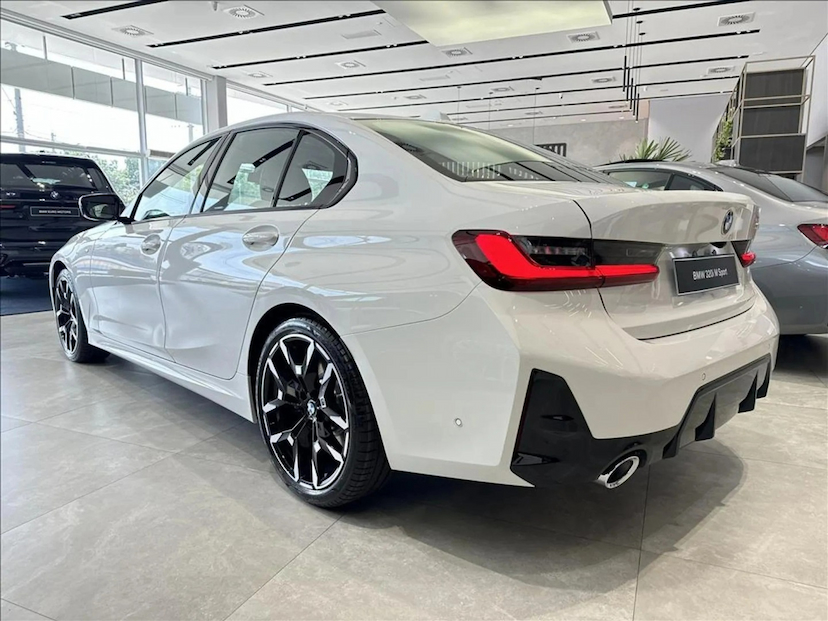 Foto do veículo BMW 320I 2.0 16V TURBO FLEX M SPORT AUTOMÁTICO 2026 0 KM 357.890,00