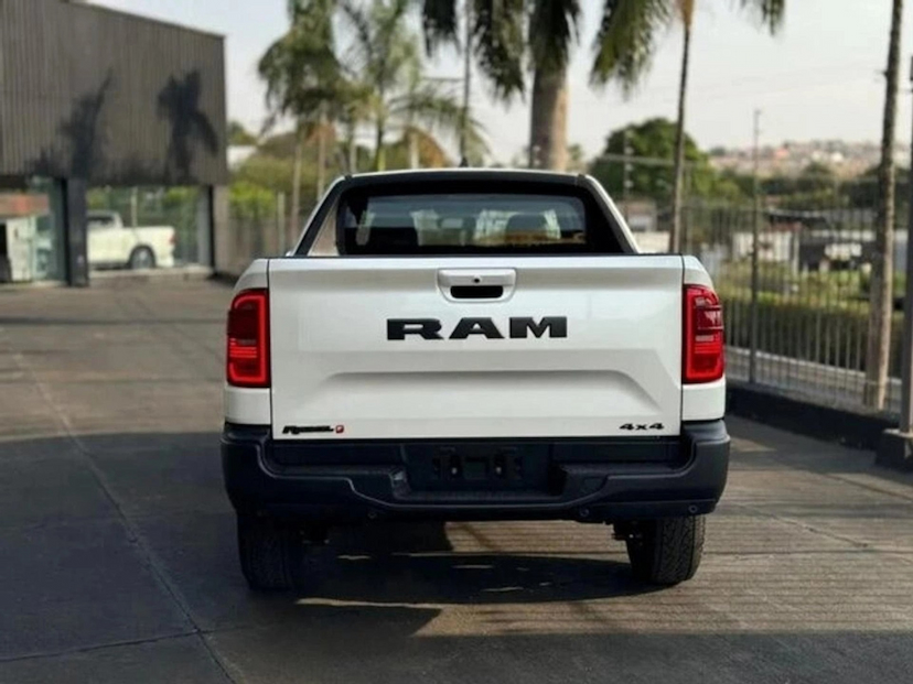Foto do veículo RAM RAMPAGE 2.2 TURBO DIESEL REBEL 4X4 AUTOMÁTICO 2027 0 KM 334.900,00