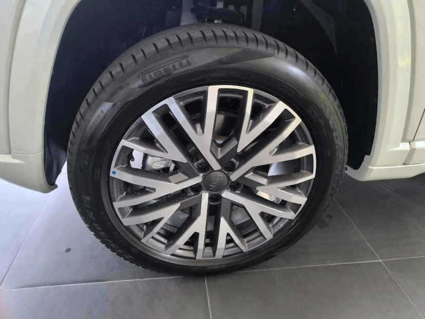 Foto do veículo JEEP COMMANDER 2.2 TURBO DIESEL OVERLAND AT9 2026 0 KM 277.800,00