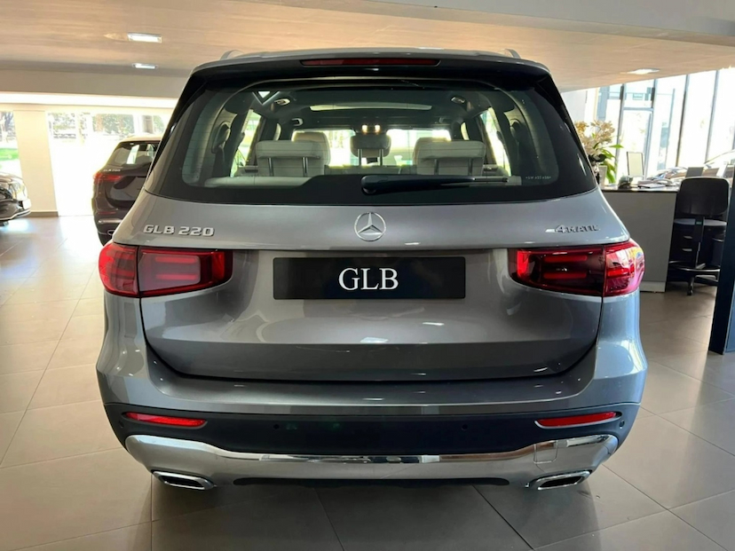 Foto do veículo MERCEDES-BENZ GLB 220 2.0 MHEV PROGRESSIVE 4MATIC 8G-DCT 2025 0 KM 357.790,00