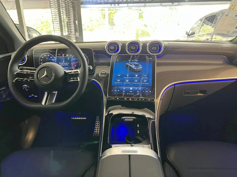Foto do veículo MERCEDES-BENZ GLC 300 2.0 MHEV AMG LINE COUPÉ 4MATIC 9G-TRONIC 2026 0 KM 530.900,00