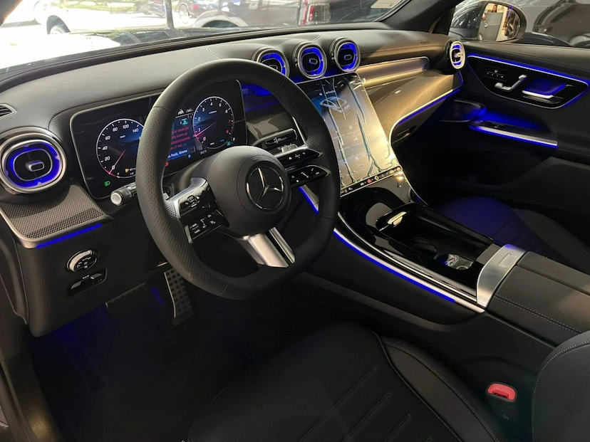 Foto do veículo MERCEDES-BENZ GLC 300 2.0 MHEV AMG LINE COUPÉ 4MATIC 9G-TRONIC 2026 0 KM 530.900,00