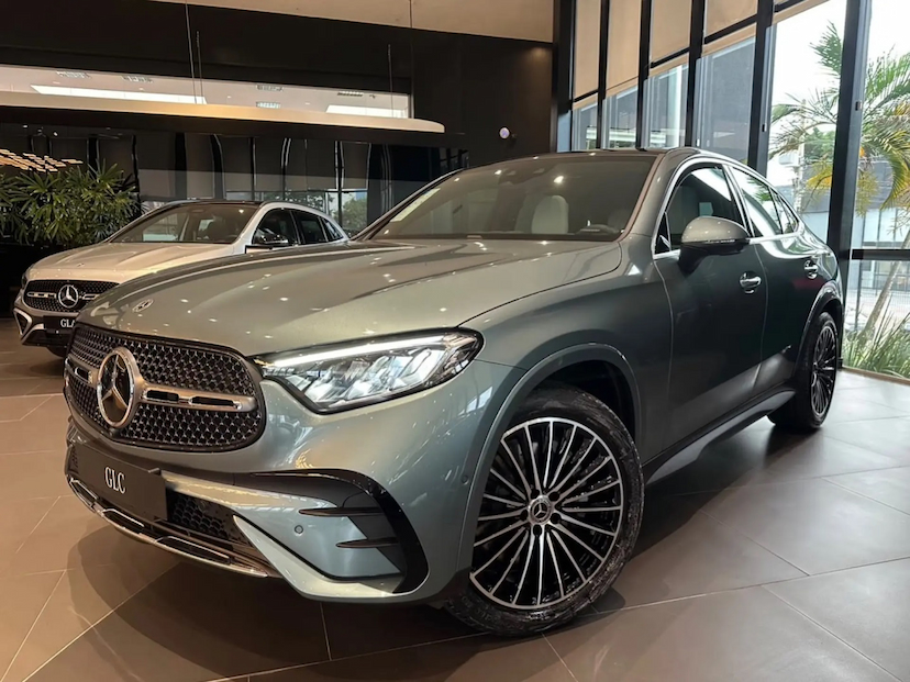 Foto do veículo MERCEDES-BENZ GLC 300 2.0 MHEV AMG LINE COUPÉ 4MATIC 9G-TRONIC 2026 0 KM 535.990,00