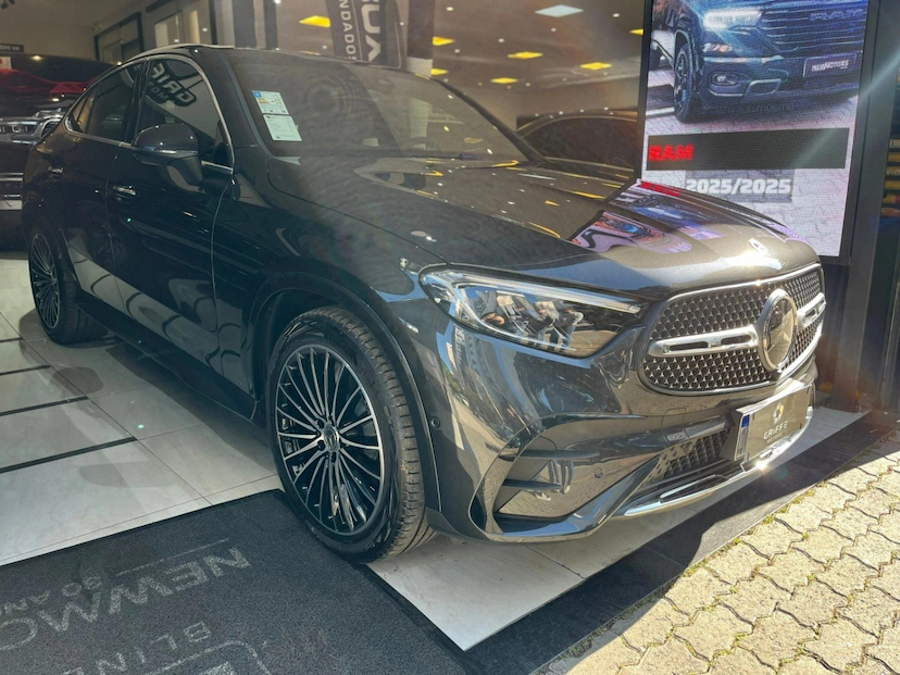 Foto do veículo MERCEDES-BENZ GLC 300 2.0 MHEV AMG LINE COUPÉ 4MATIC 9G-TRONIC 2026 0 KM 530.900,00