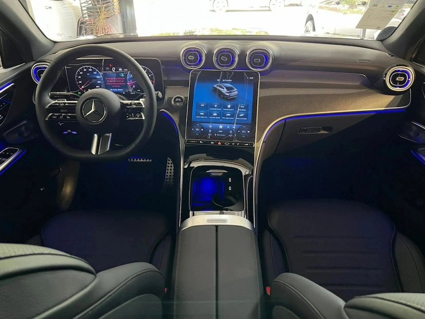 Foto do veículo MERCEDES-BENZ GLC 300 2.0 MHEV AMG LINE COUPÉ 4MATIC 9G-TRONIC 2026 0 KM 530.900,00