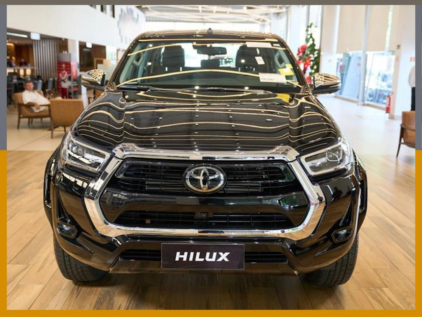Foto do veículo TOYOTA HILUX 2.8 D-4D TURBO DIESEL CD SRX PLUS 4X4 AUTOMÁTICO 2026 0 KM 327.800,00