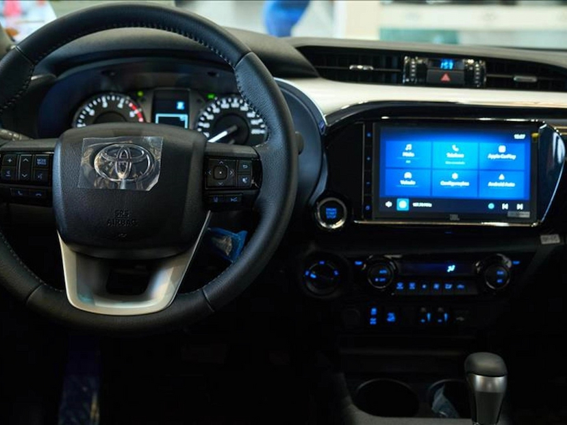 Foto do veículo TOYOTA HILUX 2.8 D-4D TURBO DIESEL CD SRX PLUS 4X4 AUTOMÁTICO 2026 0 KM 327.800,00
