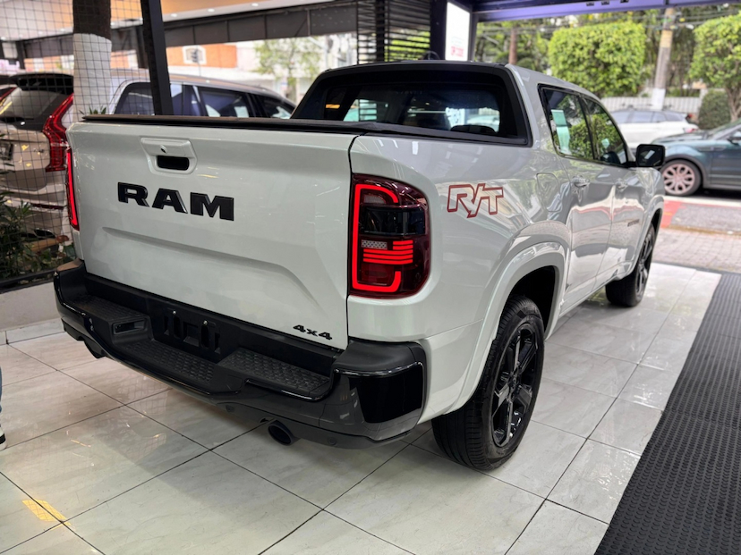 Foto do veículo RAM RAMPAGE 2.0 HURRICANE 4 TURBO FLEX R/T 4X4 AUTOMÁTICO 2027 0 KM 224.780,00