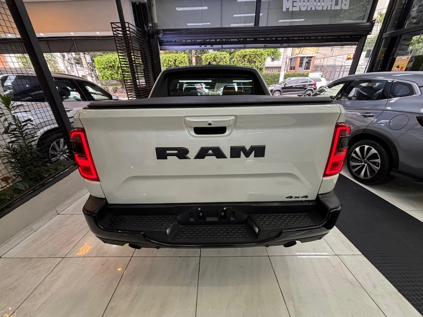 Foto do veículo RAM RAMPAGE 2.0 HURRICANE 4 TURBO FLEX R/T 4X4 AUTOMÁTICO 2027 0 KM 224.780,00