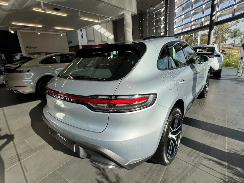 Foto do veículo PORSCHE MACAN 2.0 TURBO GASOLINA PDK 2025 0 KM 539.800,00