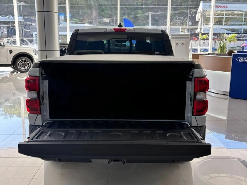 Foto do veículo FORD MAVERICK 2.5 HYBRID LARIAT E-CVT 2026 0 KM 231.800,00