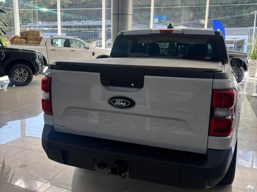 Foto do veículo FORD MAVERICK 2.5 HYBRID LARIAT E-CVT 2026 0 KM 231.800,00