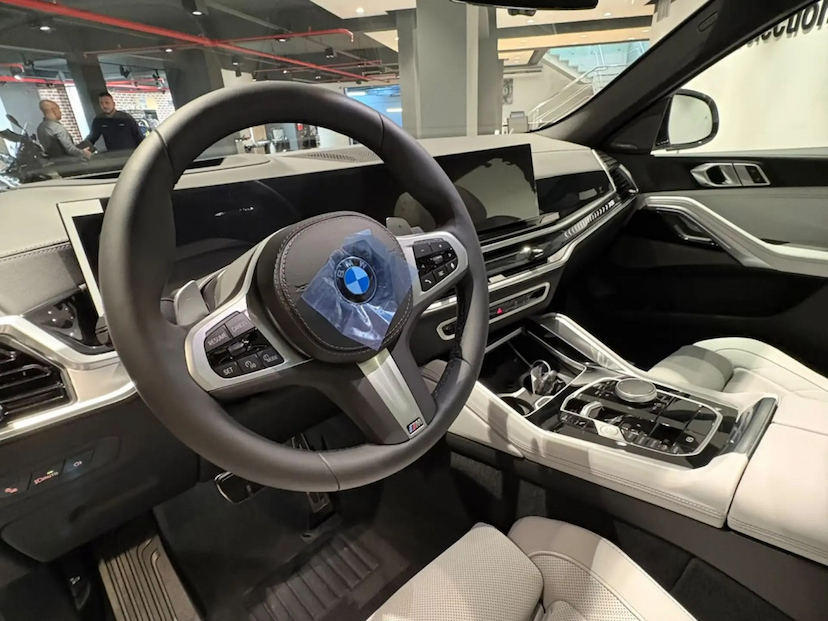 Foto do veículo BMW X6 3.0 TWINPOWER GASOLINA XDRIVE40I M SPORT AUTOMÁTICO 2027 0 KM R$ 886.900,00