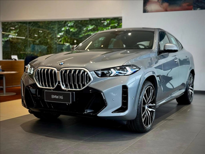 Foto do veículo BMW X6 3.0 TWINPOWER GASOLINA XDRIVE40I M SPORT AUTOMÁTICO 2026 0 KM 839.900,00