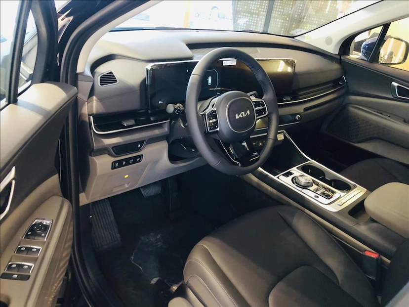 Foto do veículo KIA CARNIVAL 3.5 V6 GASOLINA EX AUTOMATICO 2025 0 KM 659.790,00