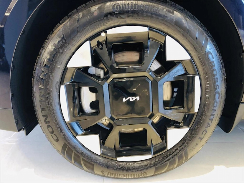 Foto do veículo KIA CARNIVAL 3.5 V6 GASOLINA EX AUTOMATICO 2025 0 KM 659.790,00