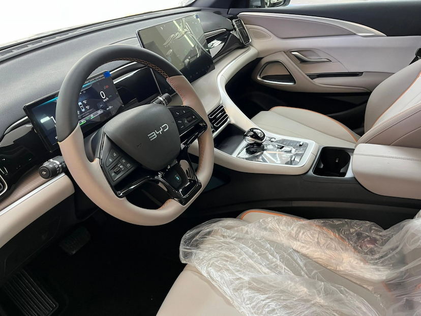 Foto do veículo BYD SONG PRO 1.5 DM-I HÍBRIDO GS AUTOMÁTICO 2027 0 KM 184.880,00