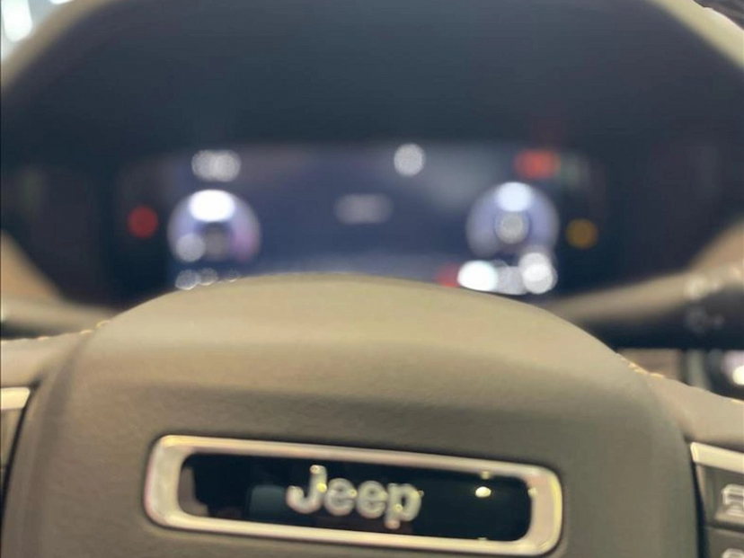 Foto do veículo JEEP COMMANDER 1.3 T270 TURBO FLEX OVERLAND AT6 2026 0 KM 249.500,00