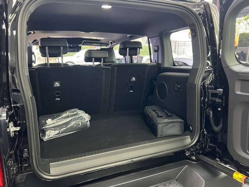 Foto do veículo GWM TANK 300 2.0 HI4-T PHEV 4X4 9HAT FLEX 2027 0 KM 328.900,00