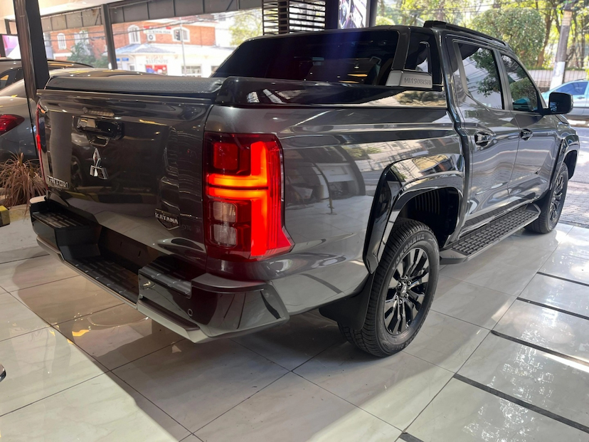 Foto do veículo MITSUBISHI TRITON 2.4 BITURBO DIESEL CD KATANA 4X4 AUTOMÁTICO 2026 0 KM 321.900,00