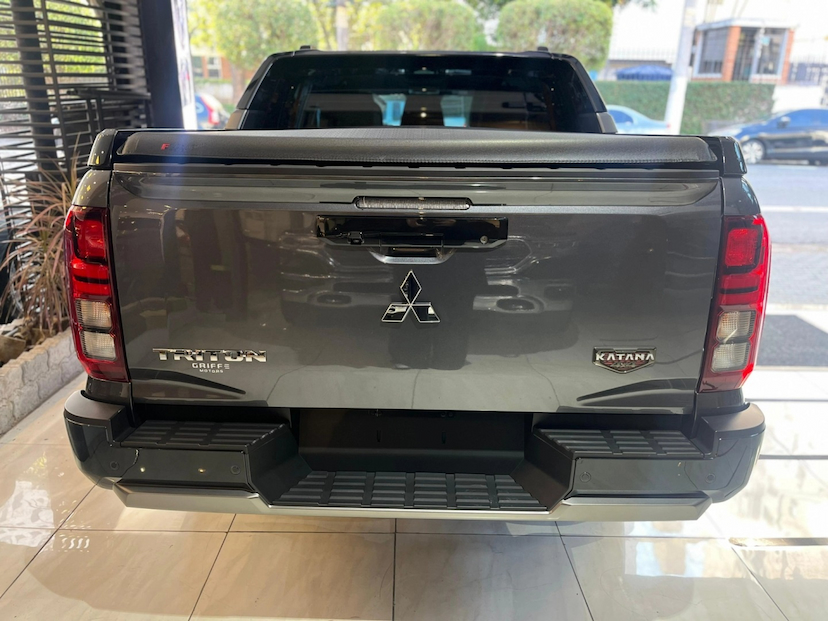 Foto do veículo MITSUBISHI TRITON 2.4 BITURBO DIESEL CD KATANA 4X4 AUTOMÁTICO 2026 0 KM 321.900,00