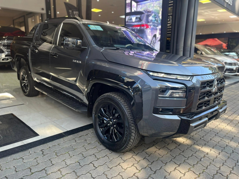 Foto do veículo MITSUBISHI TRITON 2.4 BITURBO DIESEL CD KATANA 4X4 AUTOMÁTICO 2026 0 KM 321.900,00