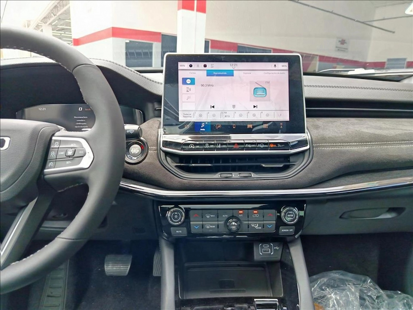 Foto do veículo JEEP COMMANDER 2.0 HURRICANE 4 TURBO GASOLINA BLACKHAWK AT9 2026 0 KM 294.777,70