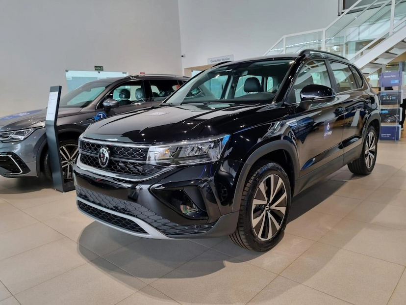Foto do veículo VOLKSWAGEN TAOS 1.4 250 TSI TOTAL FLEX COMFORTLINE AUTOMÁTICO 2025 0 KM 274.600,00