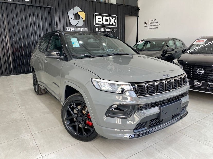 Foto do veículo JEEP COMPASS 2.0 HURRICANE 4 TURBO GASOLINA BLACKHAWK AT9 2025 0 KM 241.900,00