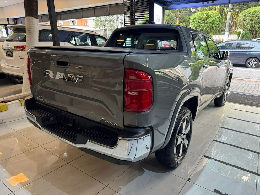 Foto do veículo RAM RAMPAGE 2.2 TURBO DIESEL LARAMIE 4X4 AUTOMÁTICO 2027 0 KM 224.780,00