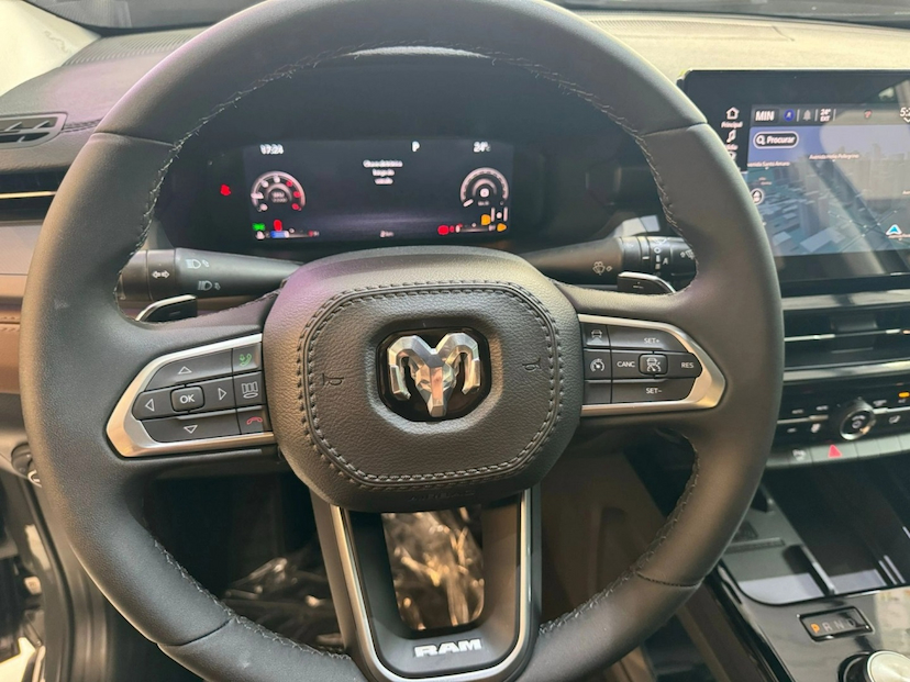 Foto do veículo RAM RAMPAGE 2.2 TURBO DIESEL LARAMIE 4X4 AUTOMÁTICO 2027 0 KM 224.780,00