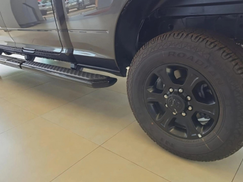 Foto do veículo RAM 3500 6.7 I6 TURBO DIESEL LARAMIE NIGHT EDITION CD 4X4  AUTOMÁTICO 2026 0 KM 539.800,00