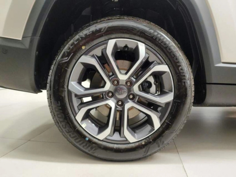 Foto do veículo JEEP COMMANDER 1.3 T270 TURBO FLEX LIMITED AT6 2026 0 KM 222.777,00