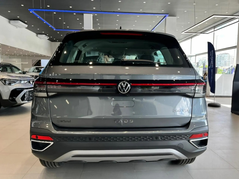 Foto do veículo VOLKSWAGEN TAOS 1.4 250 TSI TOTAL FLEX COMFORTLINE AUTOMÁTICO 2026 0 KM 182.777,00