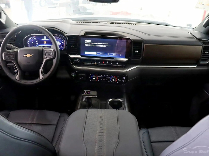 Foto do veículo CHEVROLET SILVERADO 5.3 V8 GASOLINA 1500 HIGH COUNTRY 4X4 AUTOMÁTICO 2026 0 KM 479.800,00