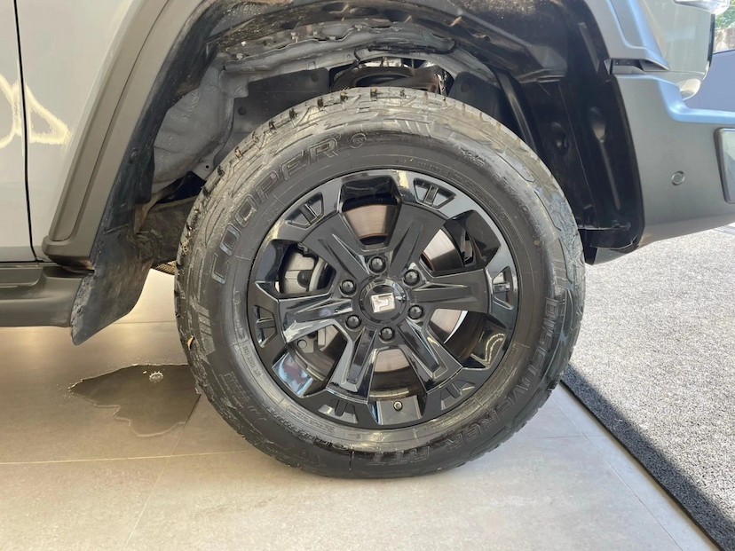 Foto do veículo GWM TANK 300 2.0 HI4-T PHEV 4X4 9HAT FLEX 2027 0 KM 328.900,00