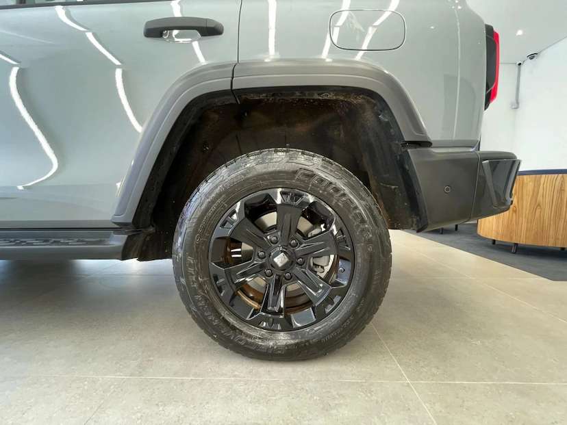 Foto do veículo GWM TANK 300 2.0 HI4-T PHEV 4X4 9HAT FLEX 2027 0 KM 328.900,00